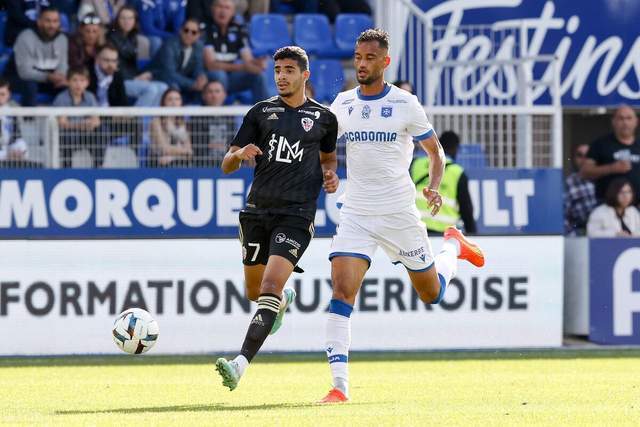 穆雷41分老鹰力克灰熊3连胜 尼克斯轻取魔术