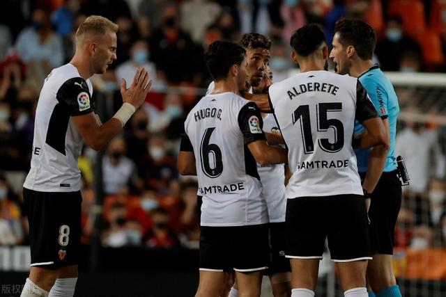 赵继伟17+8辽宁逆转首钢 张镇麟27分付豪24+8